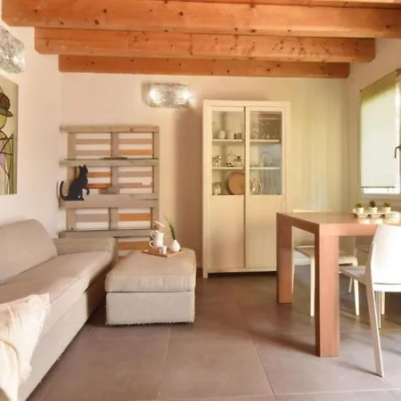 Welc-om Golden Apartment *