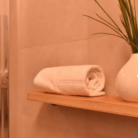 Welc-om Golden Apartamento